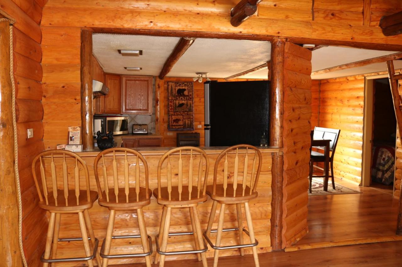 Wapiti Mountain Cabins Villa ภายนอก รูปภาพ