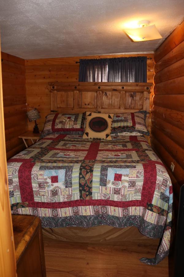 Wapiti Mountain Cabins Villa ภายนอก รูปภาพ