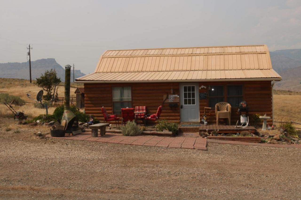 Wapiti Mountain Cabins Villa ภายนอก รูปภาพ